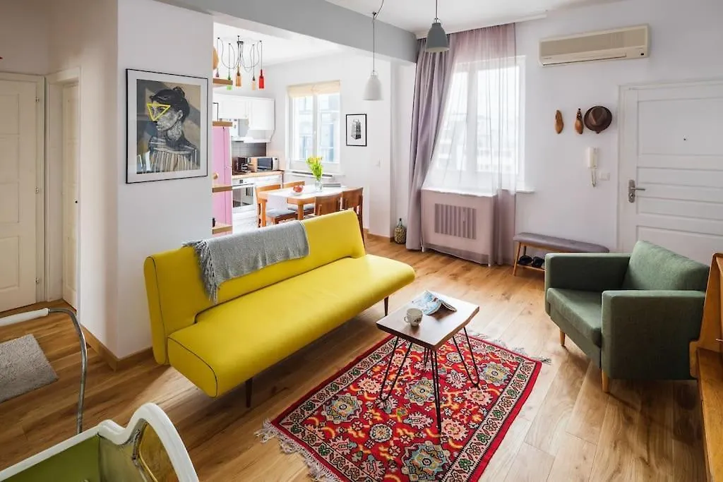Eclectic And Boutique Designers Apartment With Parking Sofia
